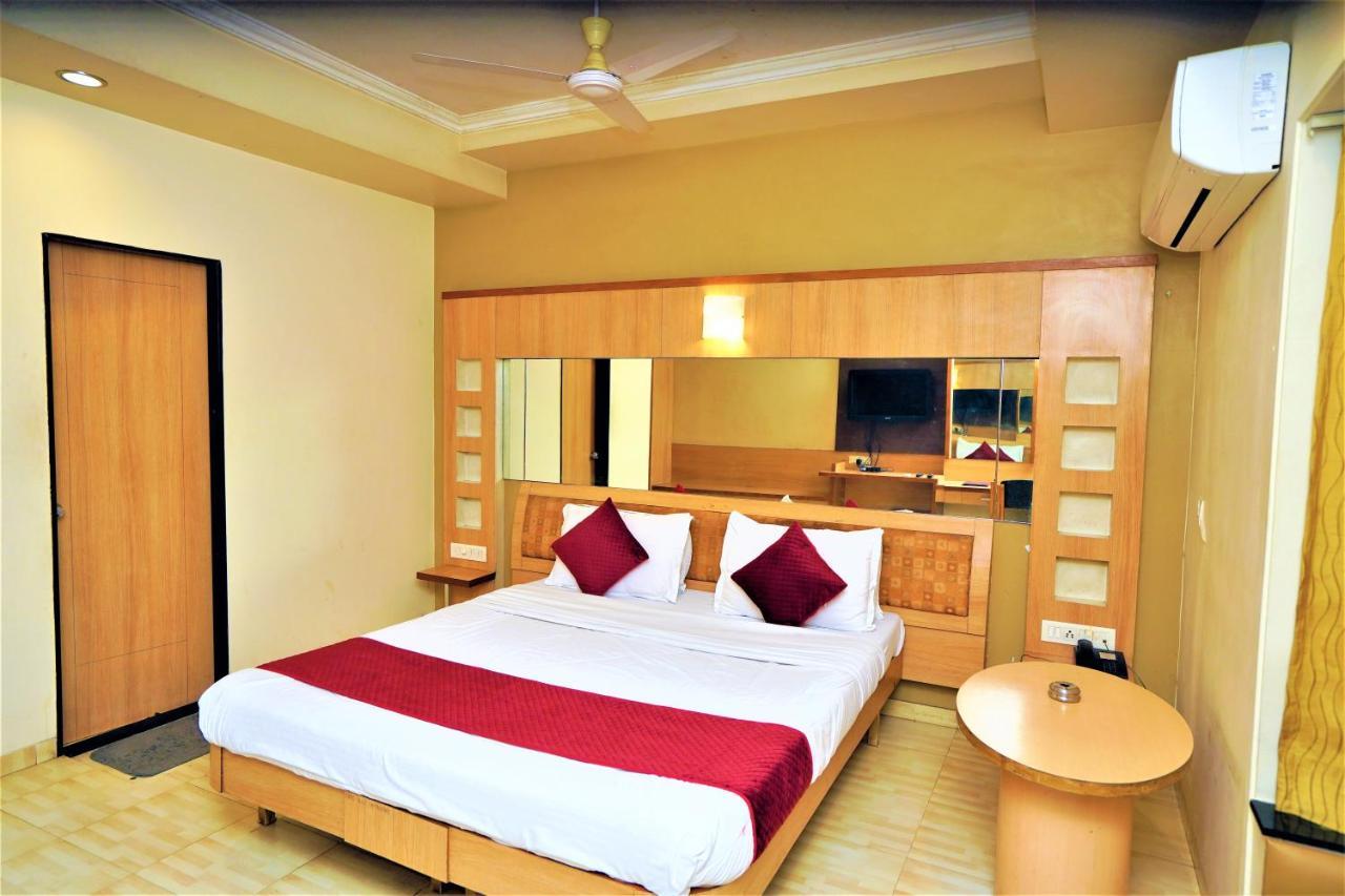 New Hotel Europa Inn Райкот Екстериор снимка