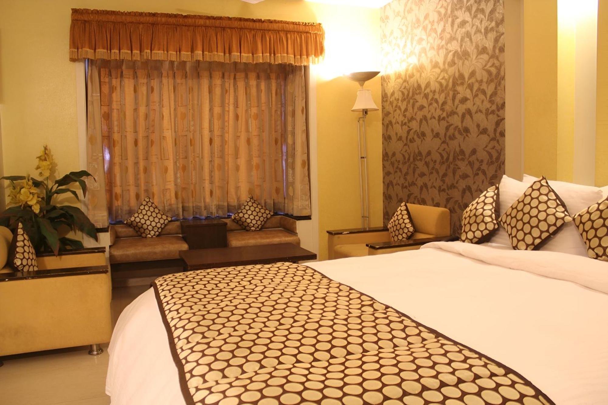 New Hotel Europa Inn Райкот Екстериор снимка
